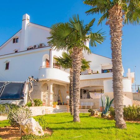 Apartments Punta & Vista In Krk Veglia Exterior foto