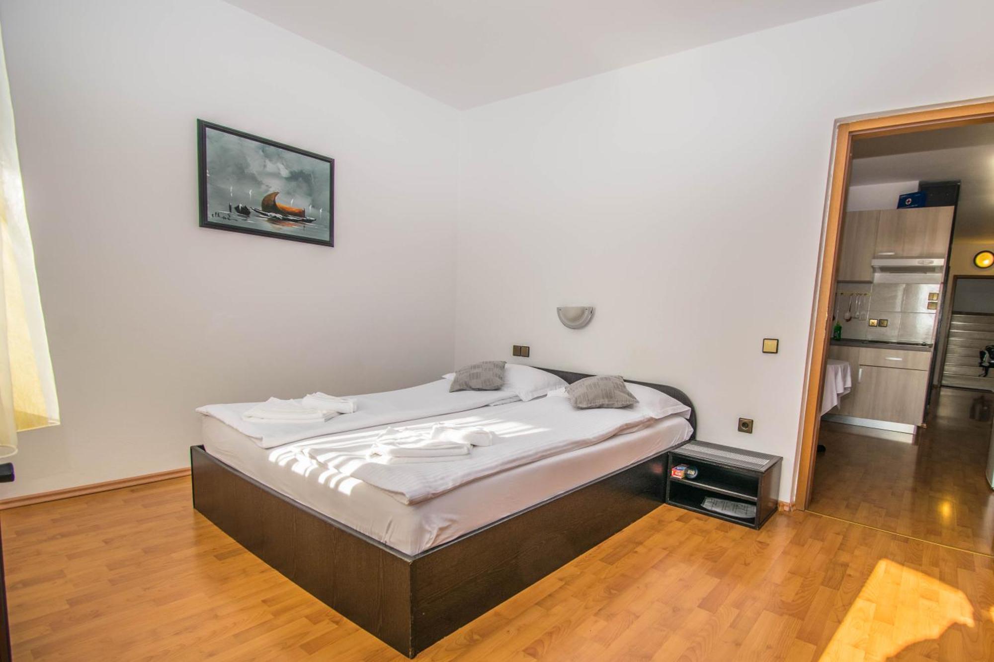 Apartments Punta & Vista In Krk Veglia Exterior foto